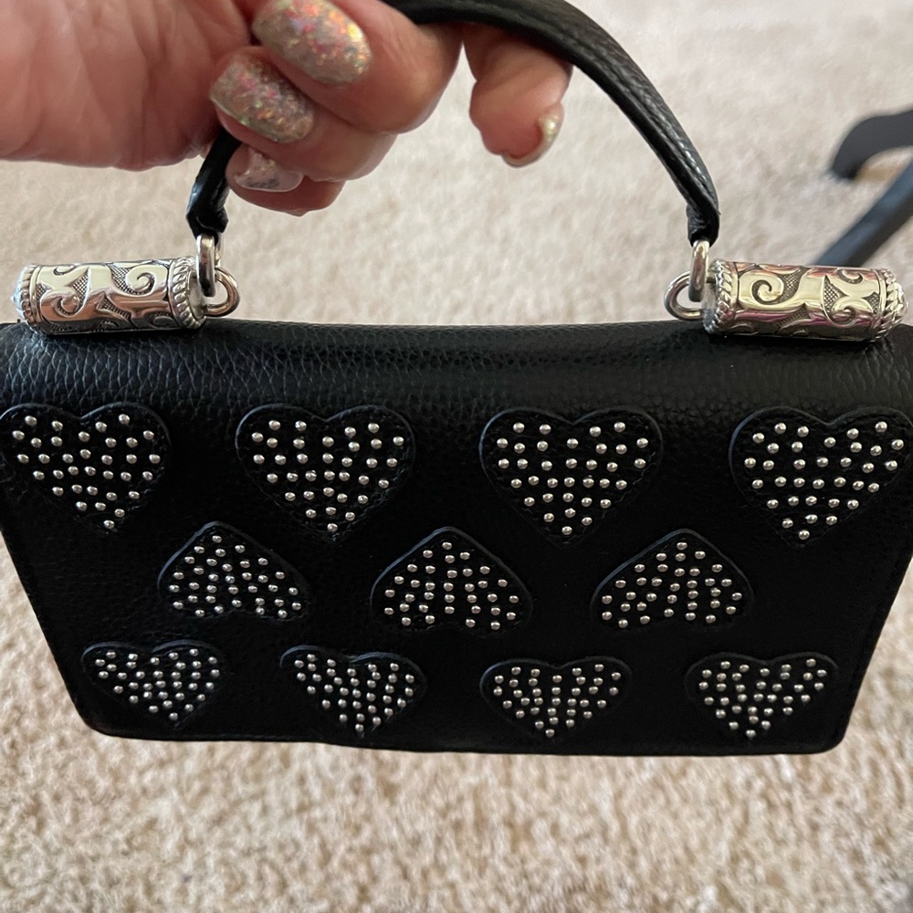 Brighton NWT clutch/crossbody organizer heart details